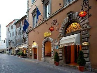Dei Priori Boutique מלון 4*
