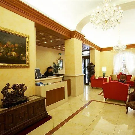Dei Priori Boutique 4* אסיסי